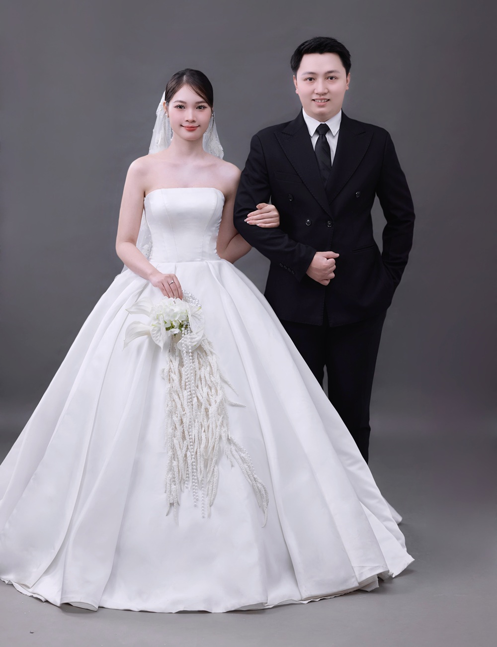 Cô dâu và Chú rể